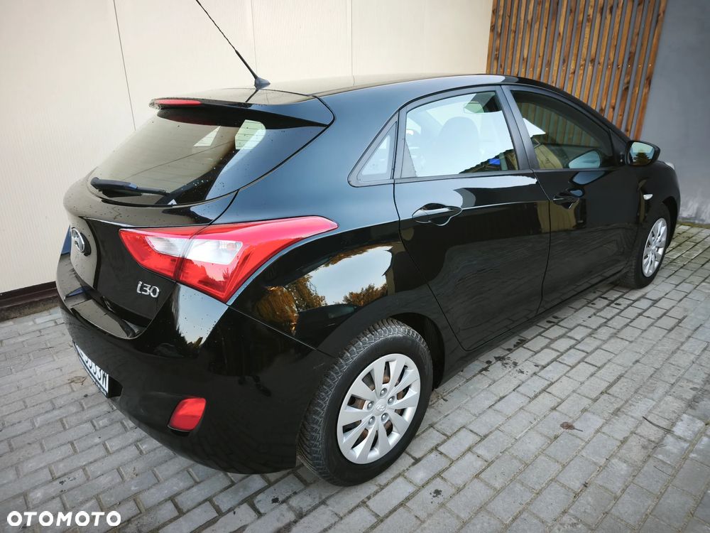 Hyundai i30 blue 1.6 CRDi Classic Navigation - 4