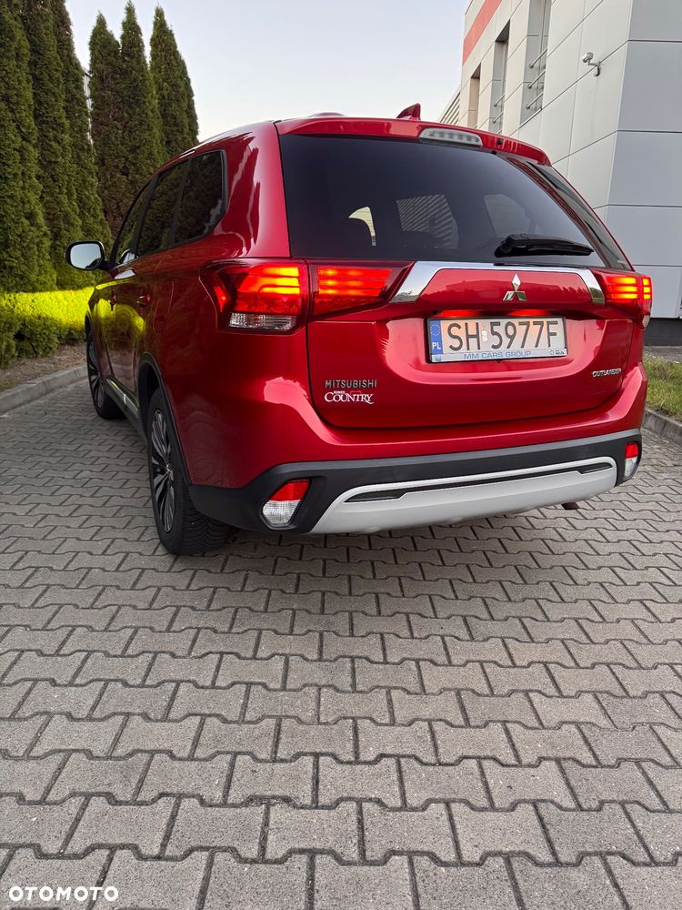Mitsubishi Outlander - 21
