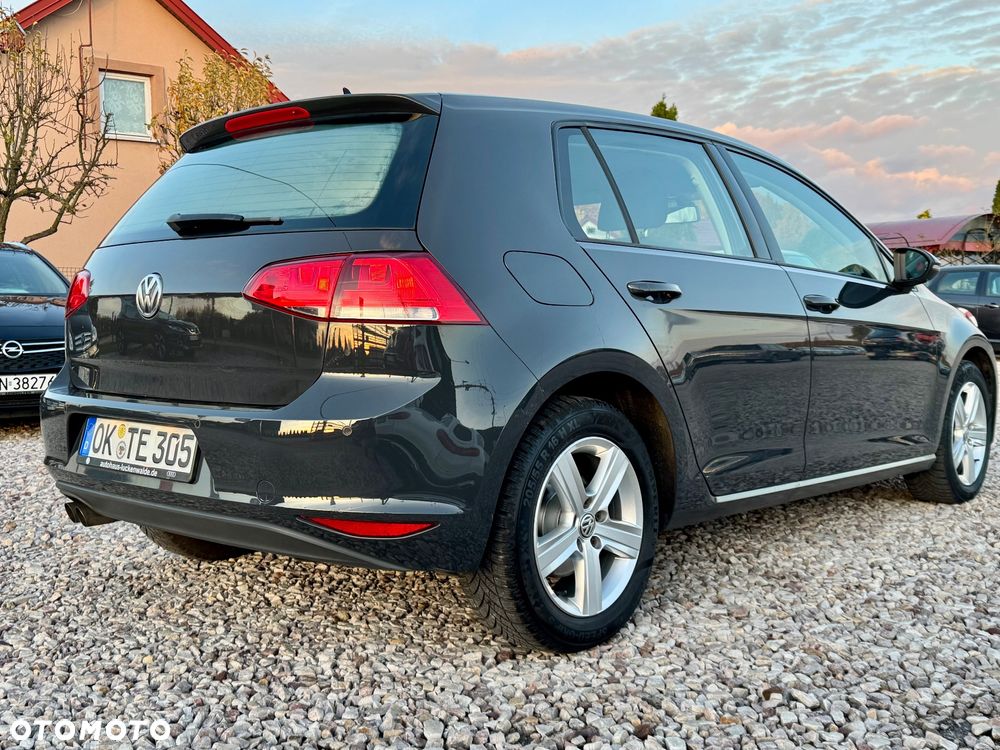 Volkswagen Golf - 3