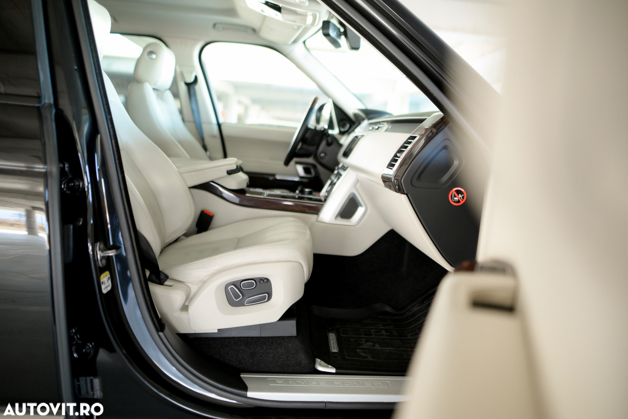 Land Rover Range Rover Vogue - 23