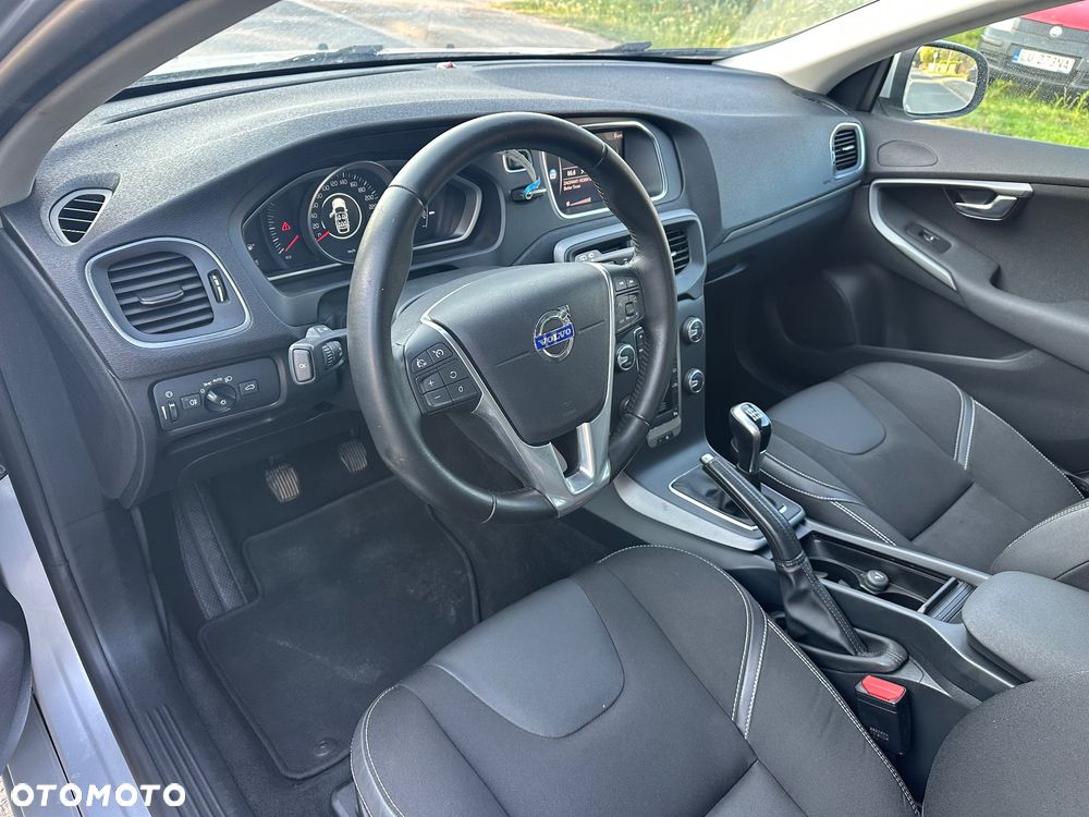 Volvo V40 - 15