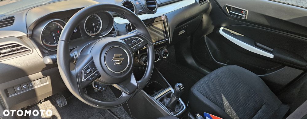 Suzuki Swift 1.2 Premium Plus - 20