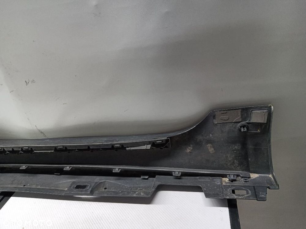 LISTWA PROGOWA PRAWA AUDI A5 8W8853860 - 8