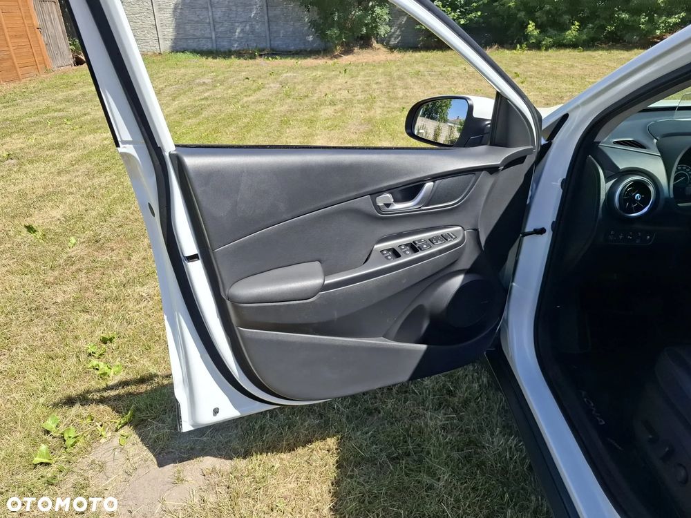Hyundai Kona - 15