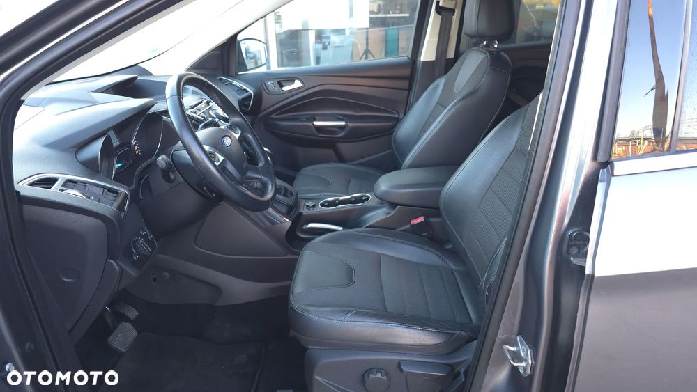 Ford Kuga - 17