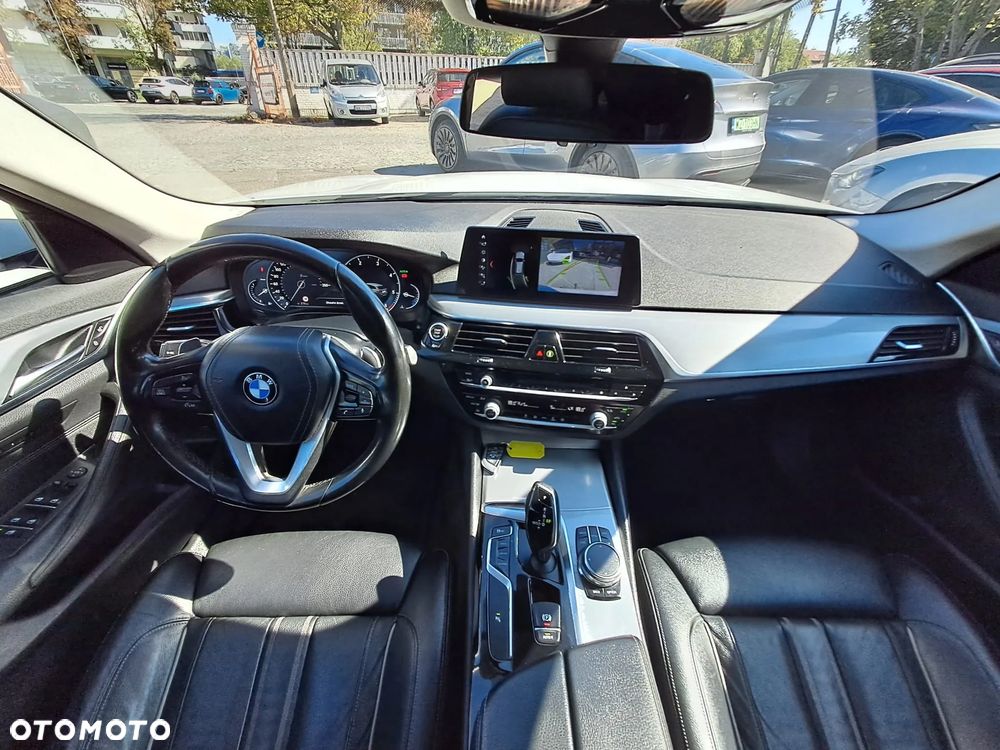 BMW 5 Series 2018 photo 5