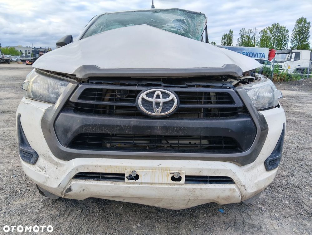 Toyota Hilux 2.4 D-4D Double Cab DLX 4x4 - 11