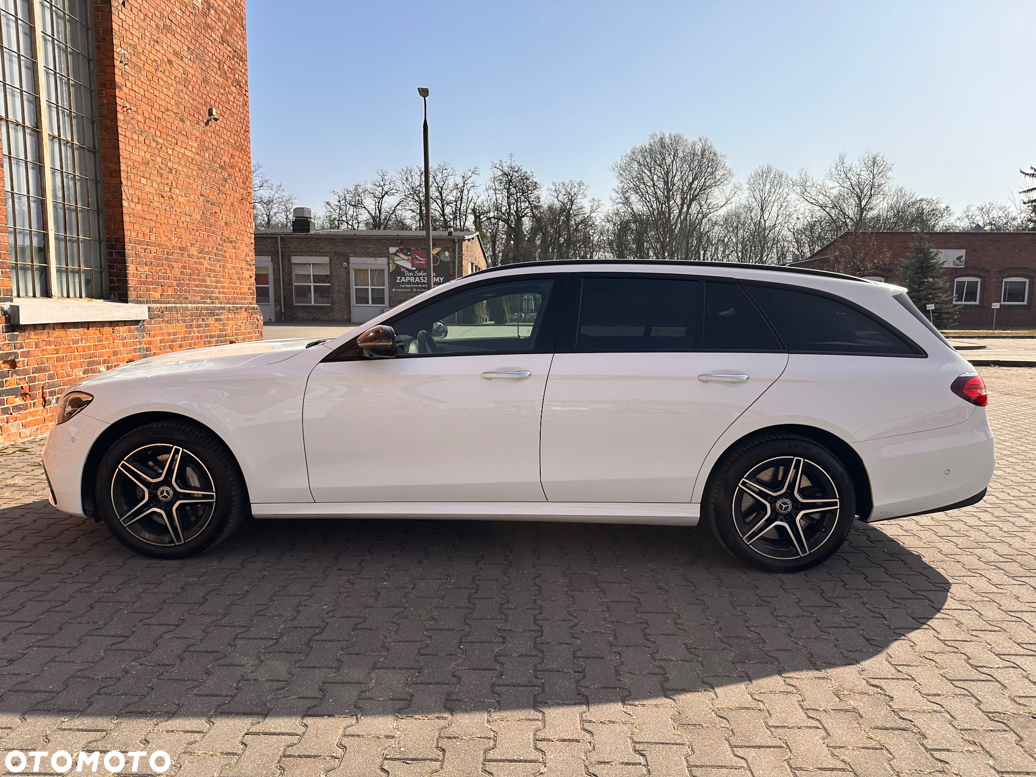 Mercedes-Benz Klasa E 300 de PHEV 4-Matic AMG 9G-Tronic - 11
