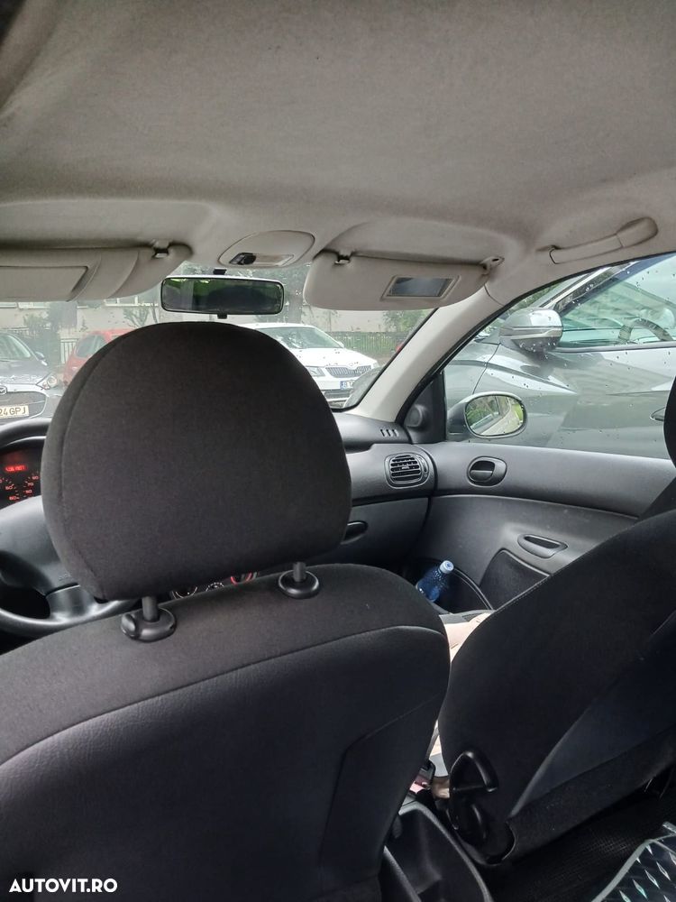 Peugeot 206 - 8