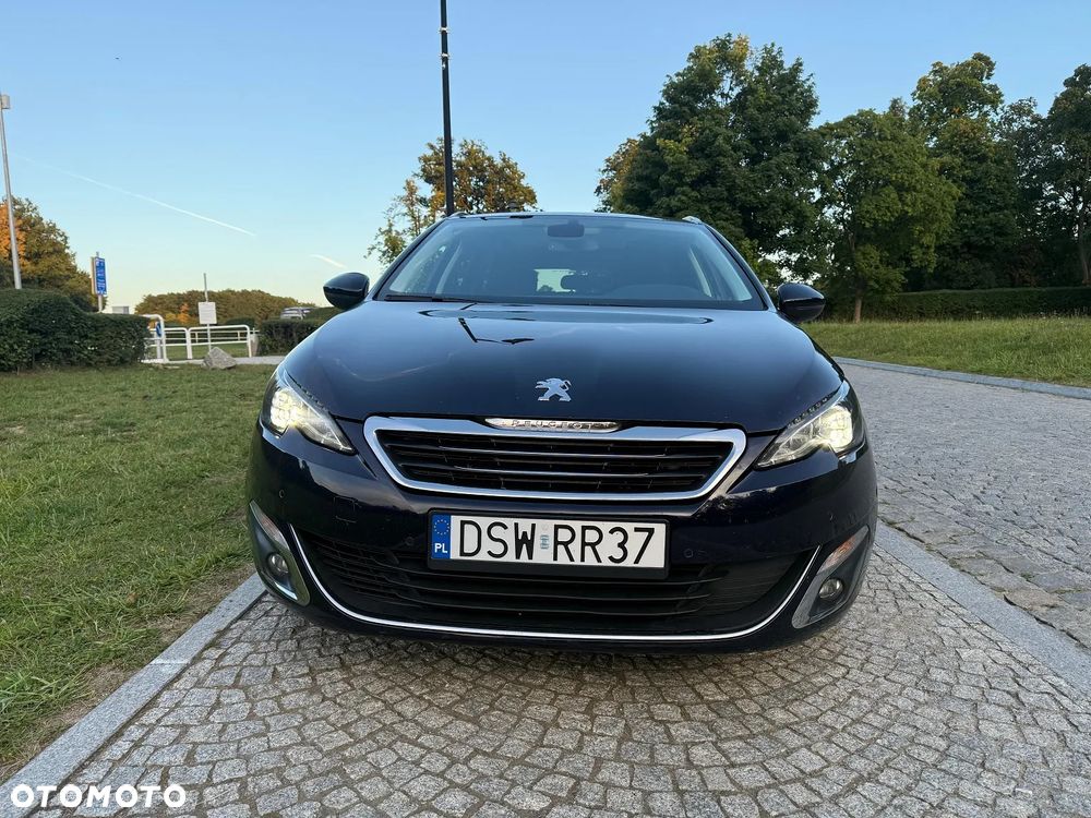 Peugeot 308 SW 1.2 PureTech Allure S&S - 12
