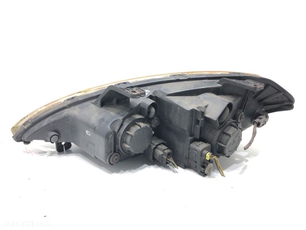 REFLEKTOR PRAWY PRZÓD  SSANGYONG KYRON 2005 - 2022 2.0 Xdi 4x4 104 kW [141 KM] olej napędowy 2005 - 3