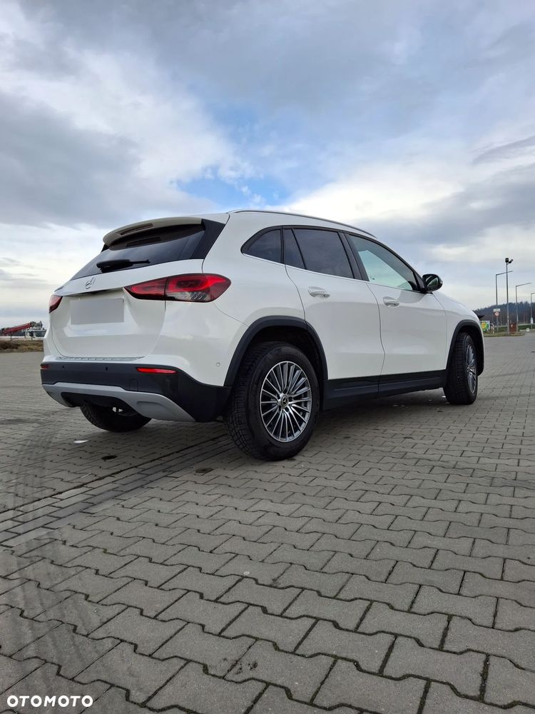 Mercedes-Benz GLA 200 Business Edition - 5