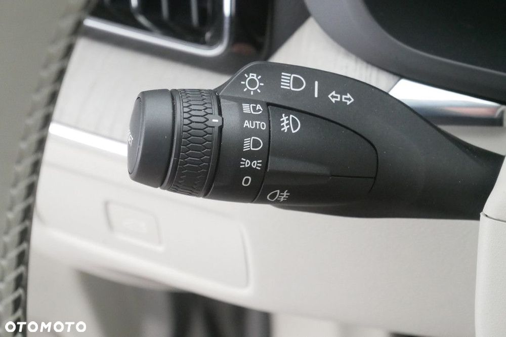 Volvo XC 60 - 31