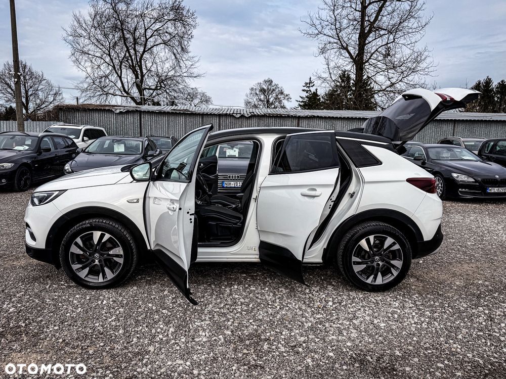 Opel Grandland X 1.2 Start/Stop Business Elegance - 16