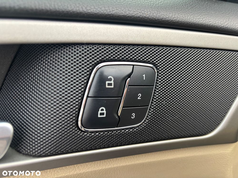 Ford Fusion 2.0 EcoBoost Titanium - 14