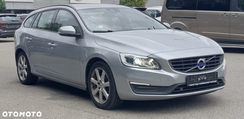 Volvo V60 2015 photo 3