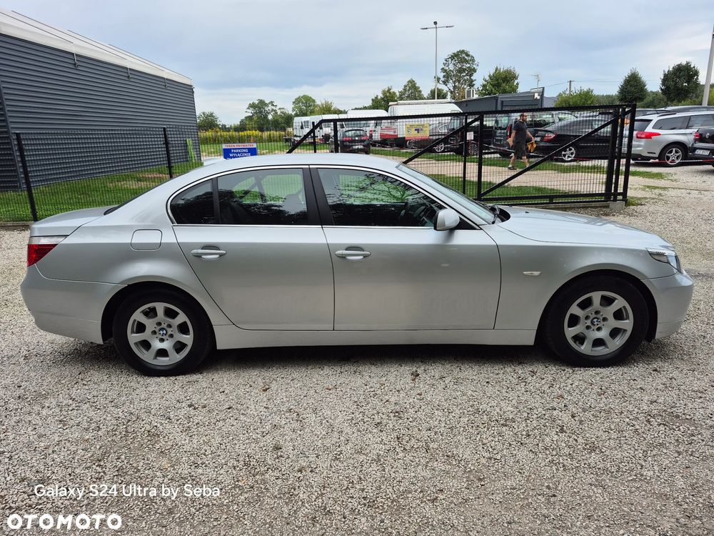 BMW Seria 5 523i - 4