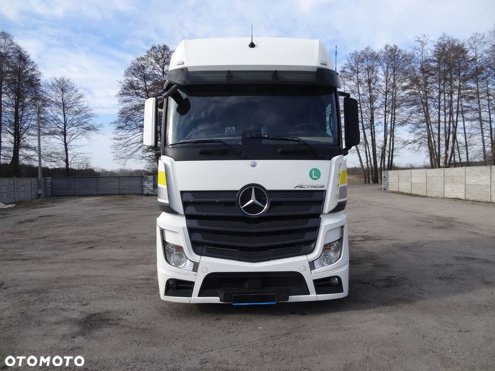 Mercedes-Benz ACTROS - 2