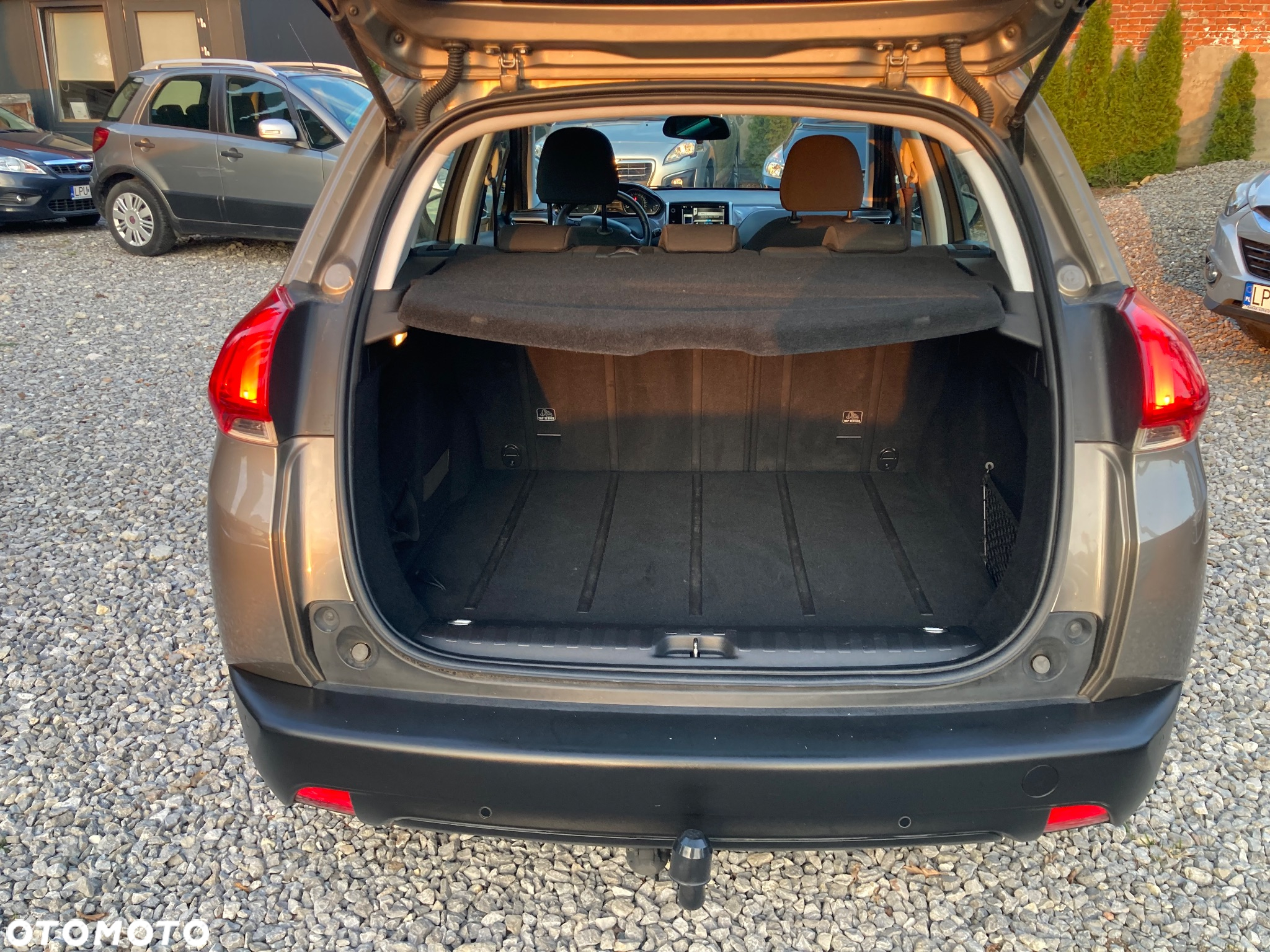 Peugeot 2008 1.6 e-HDi Active S&S - 10