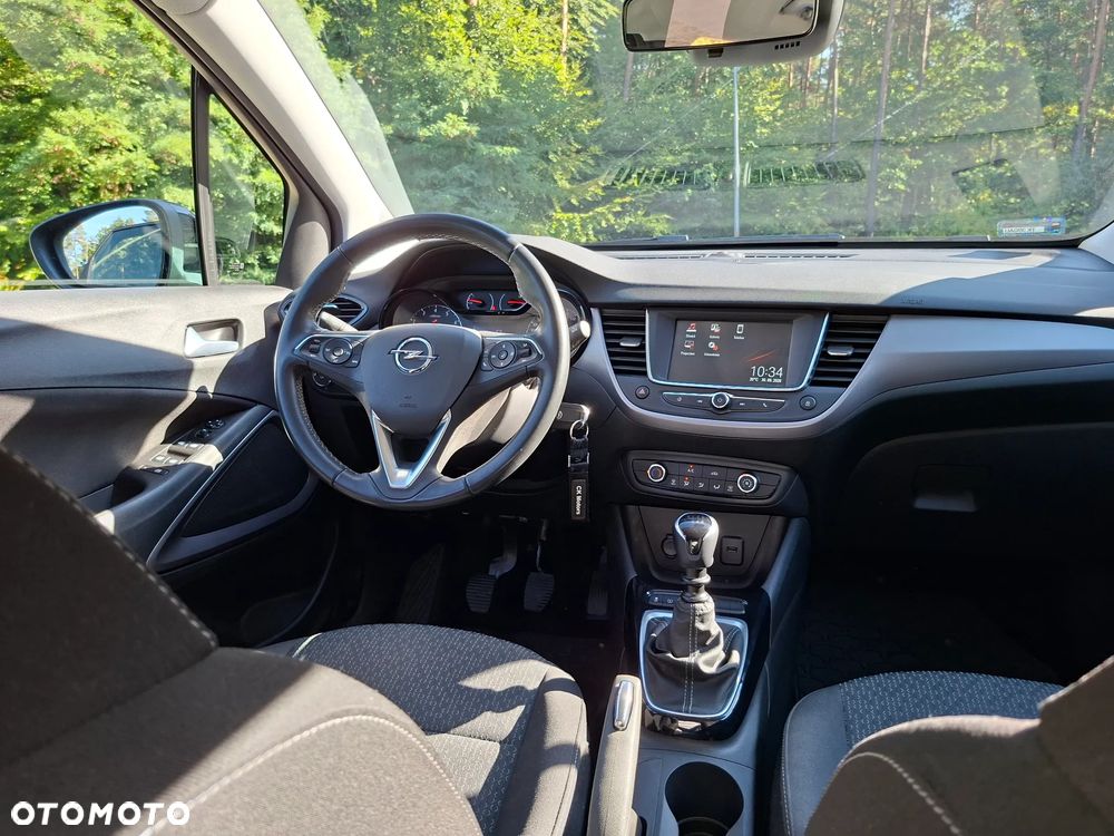 Opel Crossland X - 11