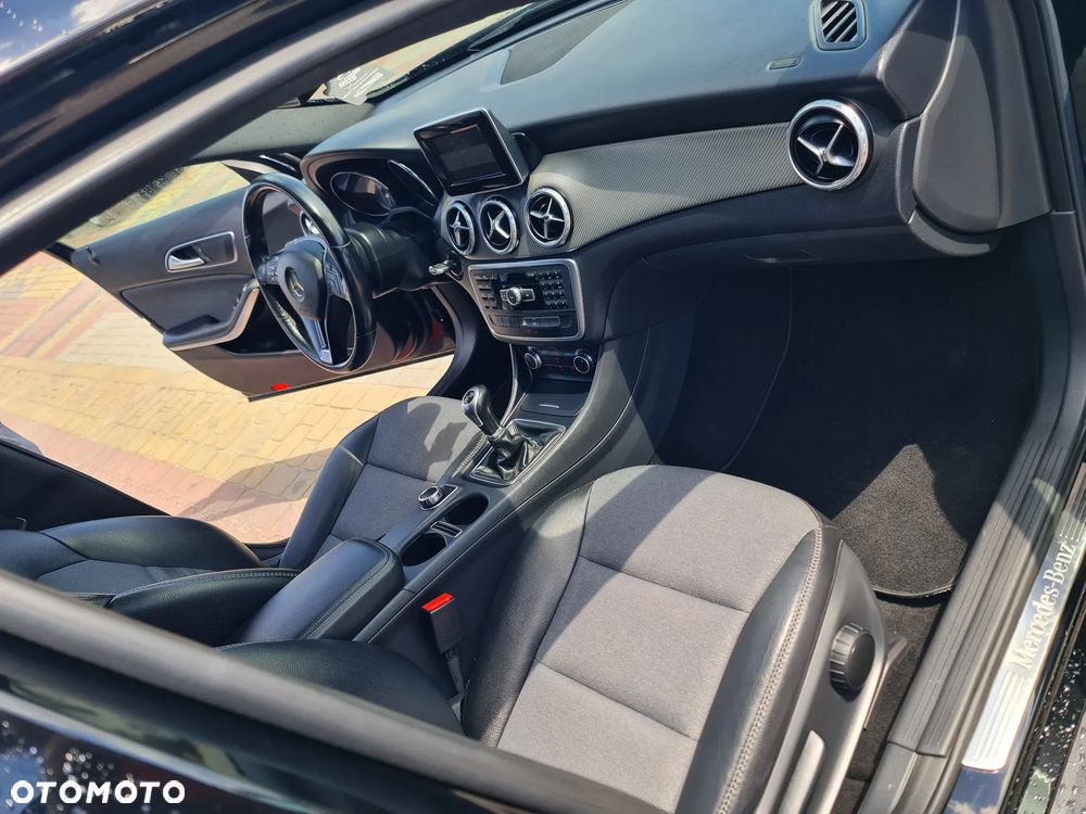 Mercedes-Benz GLA - 20