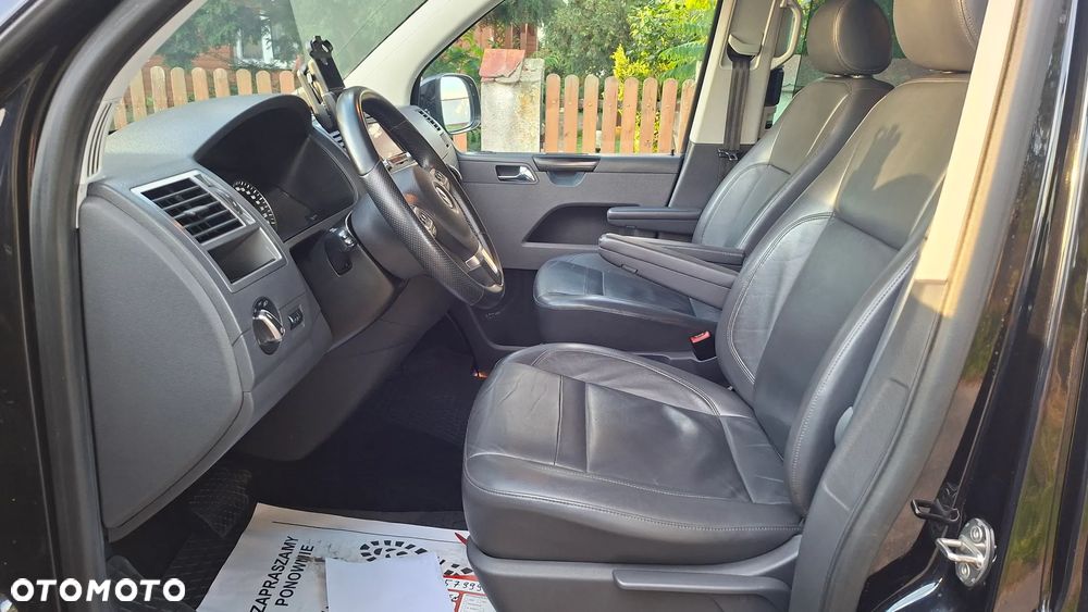 Volkswagen Caravelle - 16