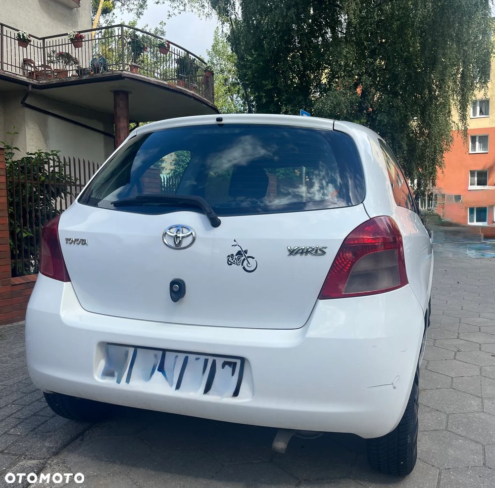Toyota Yaris 1.0 Luna - 5