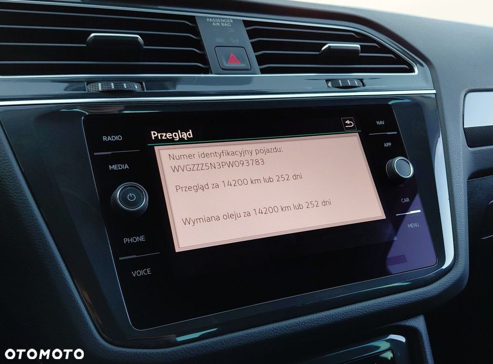 Volkswagen Tiguan 1.5 eTSI Elegance DSG - 30