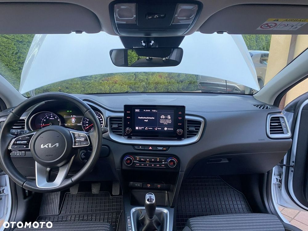 Kia Ceed 1.5 T-GDI M - 18