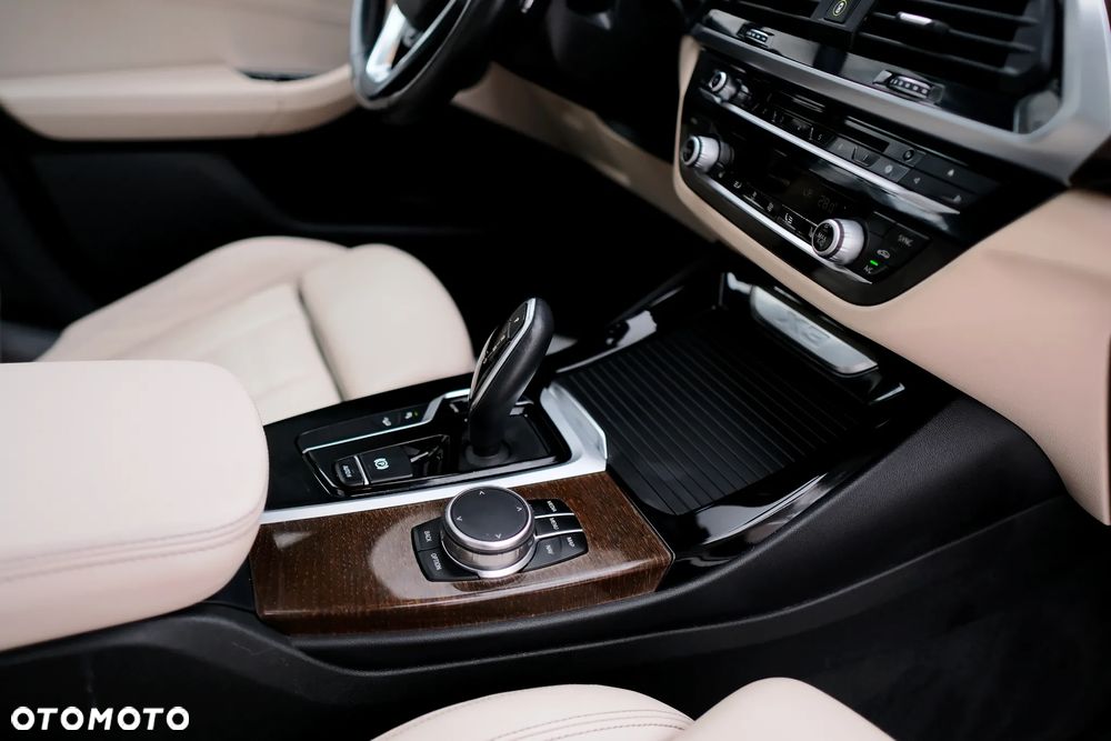 BMW X3 xDrive30i xLine - 25