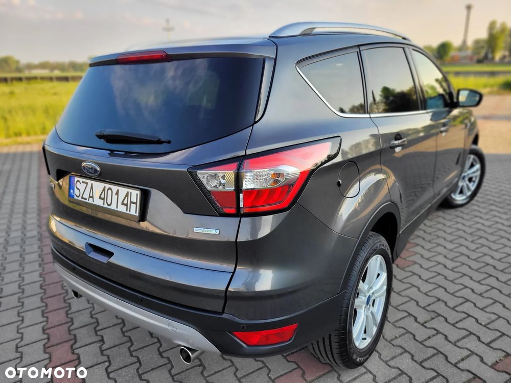 Ford Kuga - 38