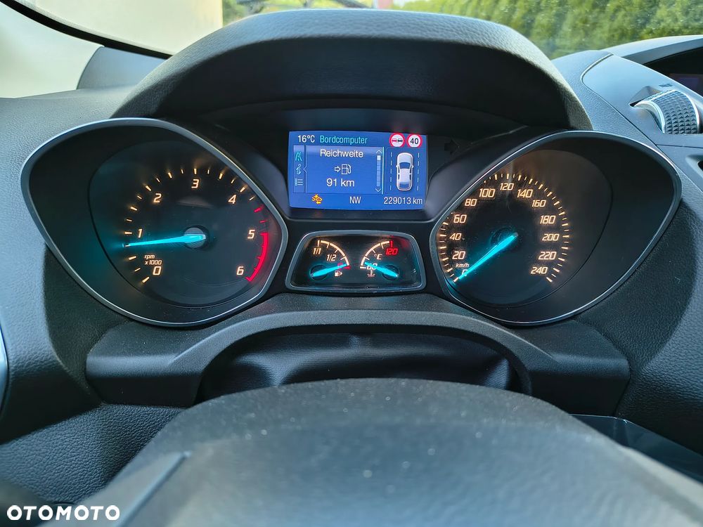 Ford Kuga 2.0 TDCi 4x4 Titanium - 20