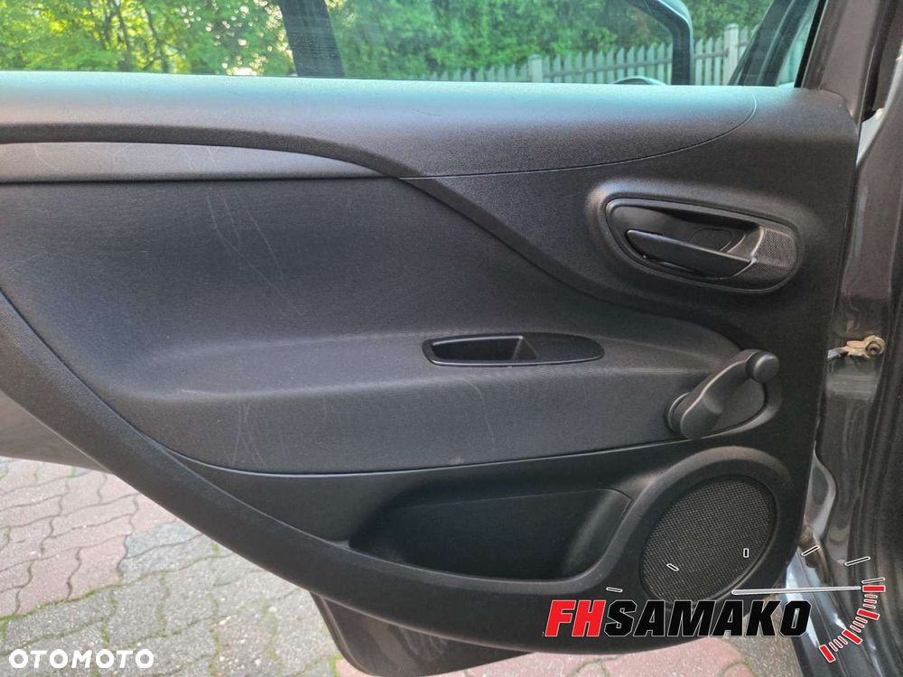 Fiat Punto 1.2 Young - 21