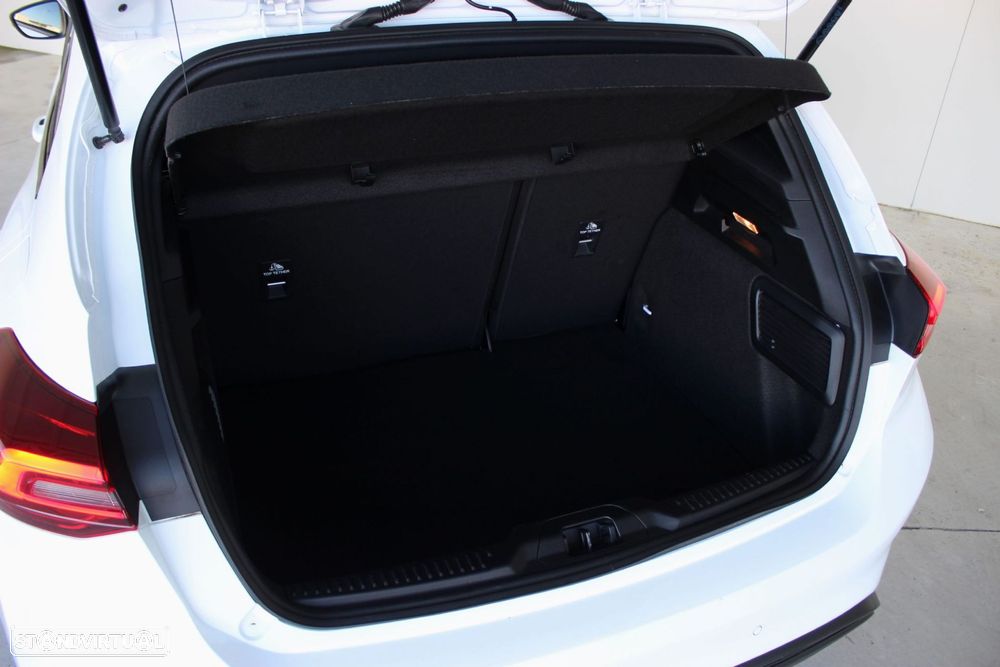 Ford Focus 1.0 EcoBoost MHEV ST-Line - 10
