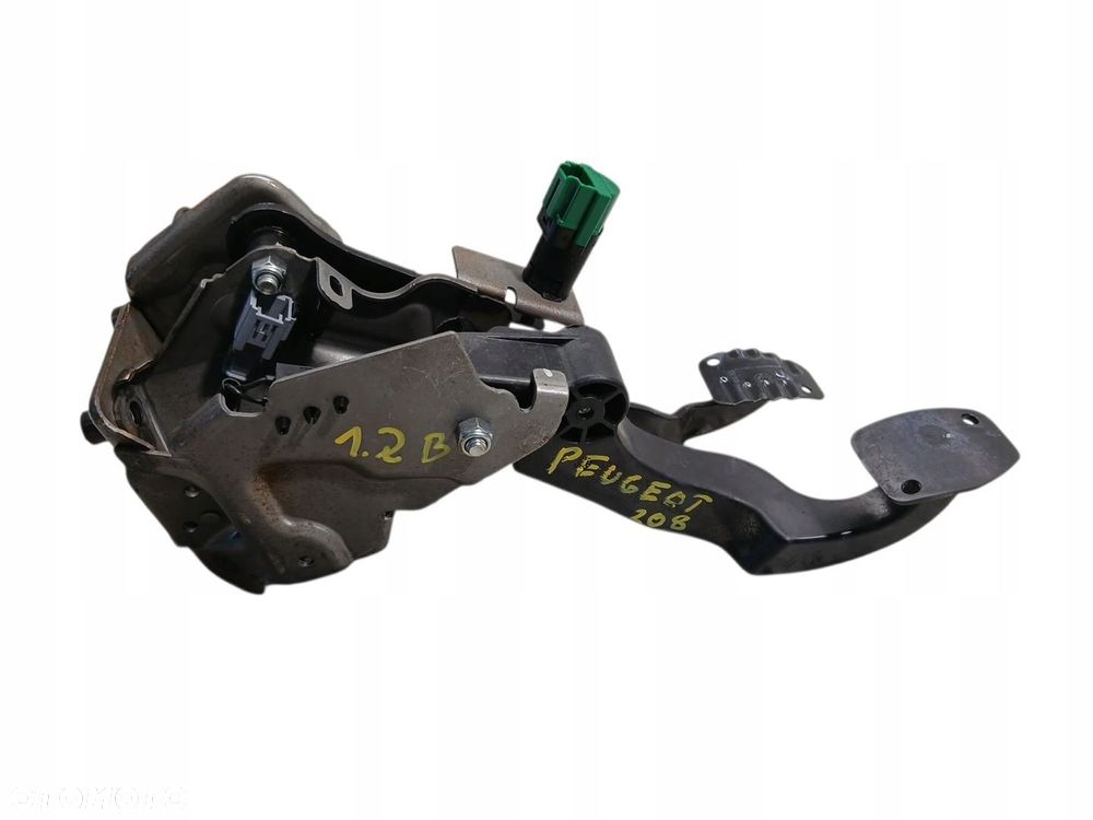 pedał pedały hamulca sprzęgła peugeot 208 1.2 9682171580 - 1