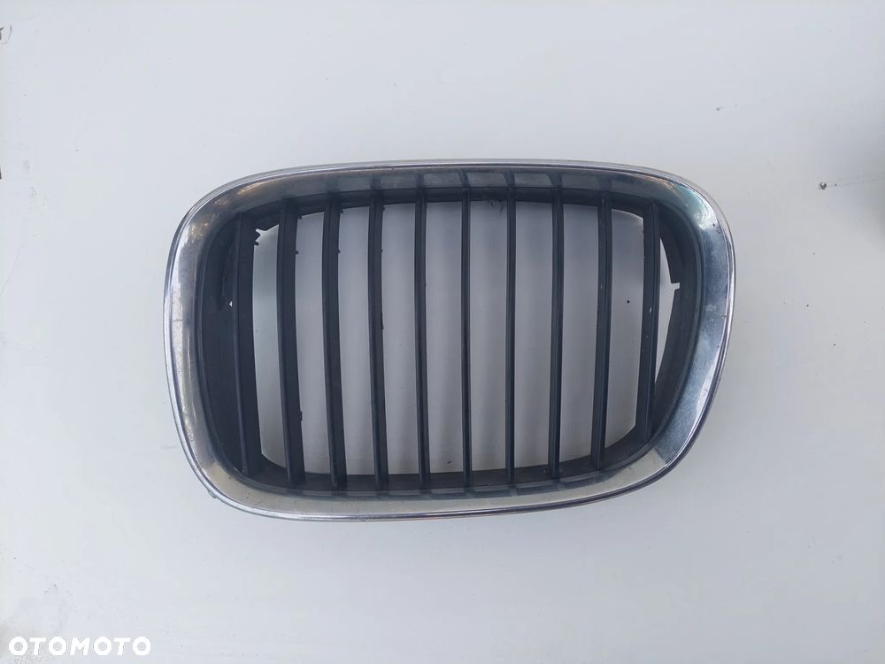 NERKA GRILL LEWA BMW E39 - 1