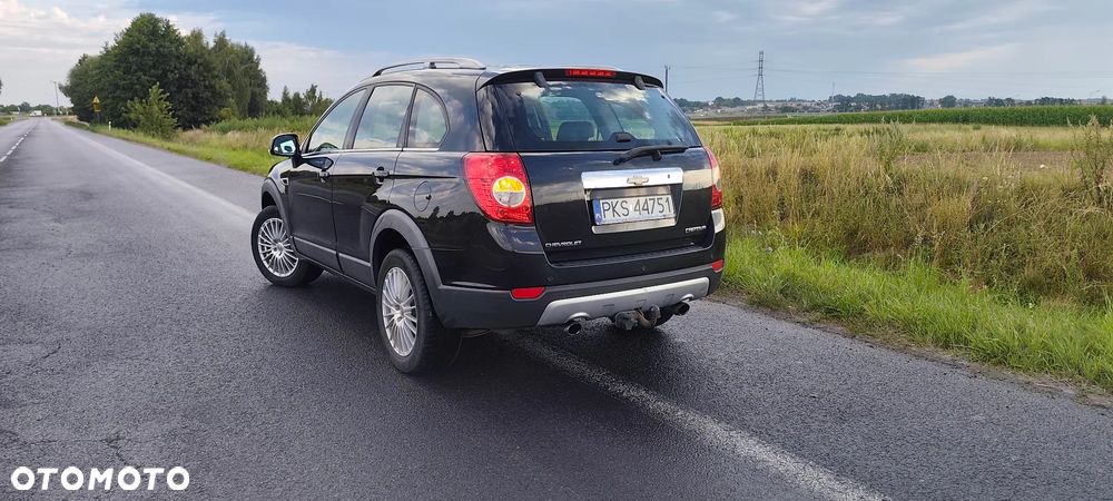 Chevrolet Captiva 2.2 2WD LT - 2