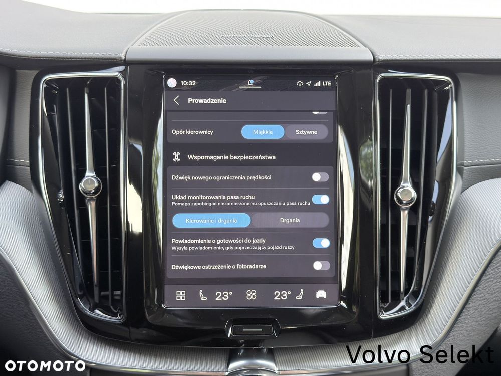 Volvo XC 60 - 32
