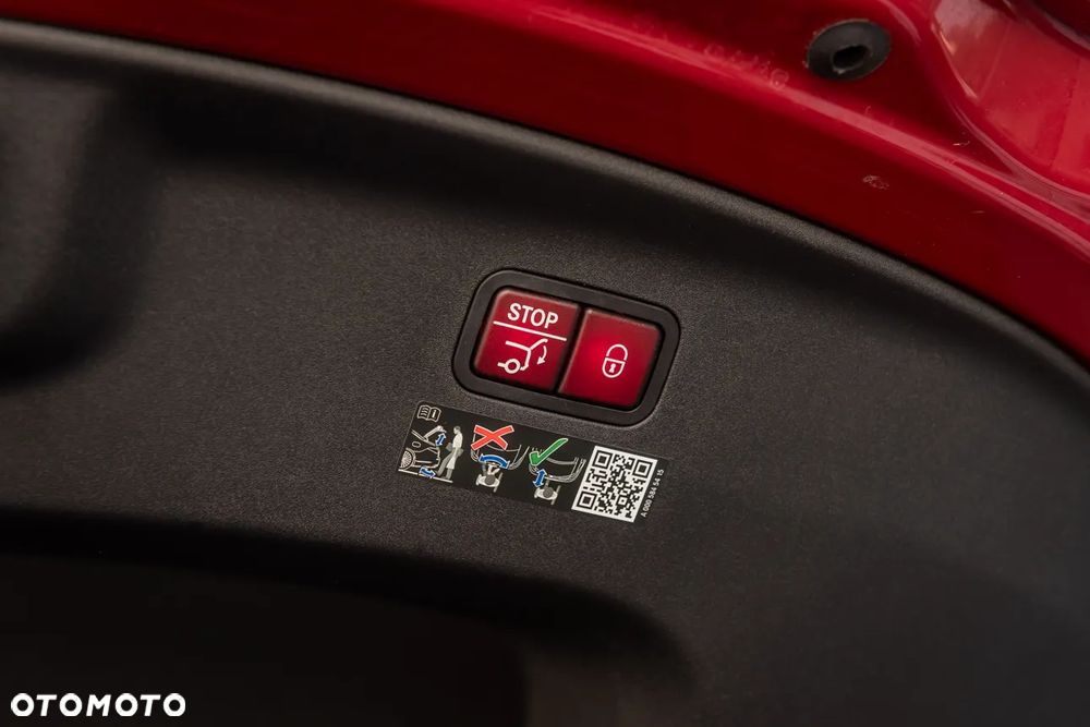 Mercedes-Benz AMG GT 43 4-Matic+ - 39