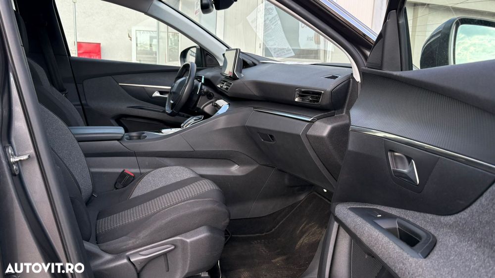 Peugeot 5008 - 26