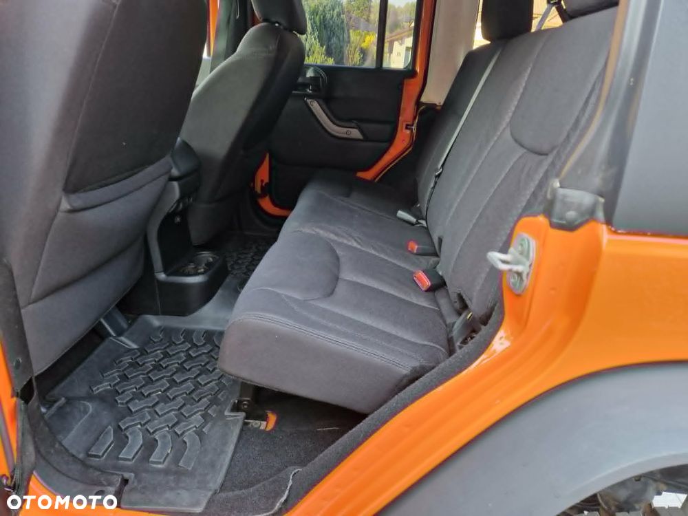 Jeep Wrangler - 14