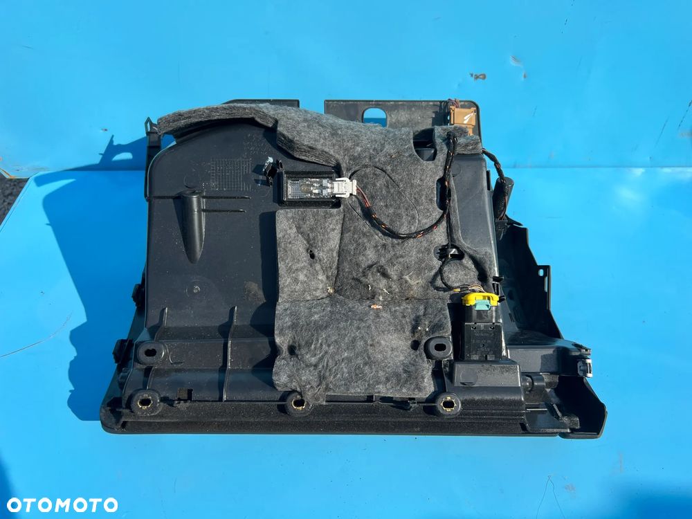 SCHOWEK PASAŻERA AUDI A4 B8 8K1857035 - 2