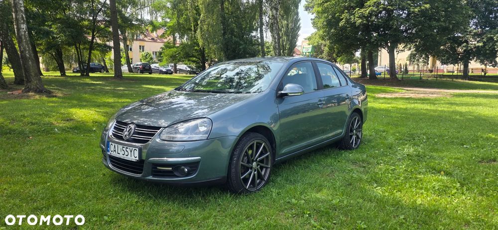 Volkswagen Jetta 1.9 TDI Comfortline - 2