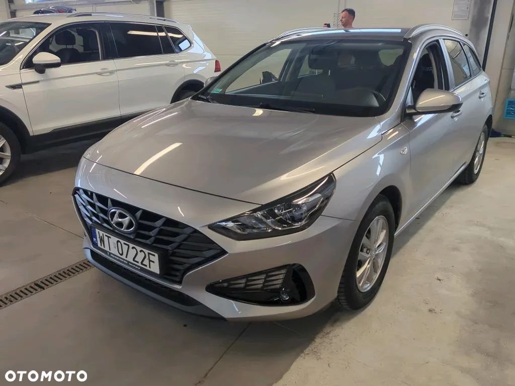 Hyundai i30 1.5 DPI Classic + - 1