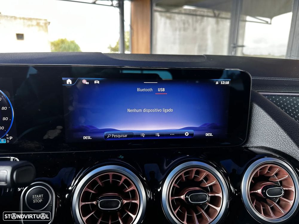 Mercedes-Benz EQA 300 4Matic Electric Art - 36