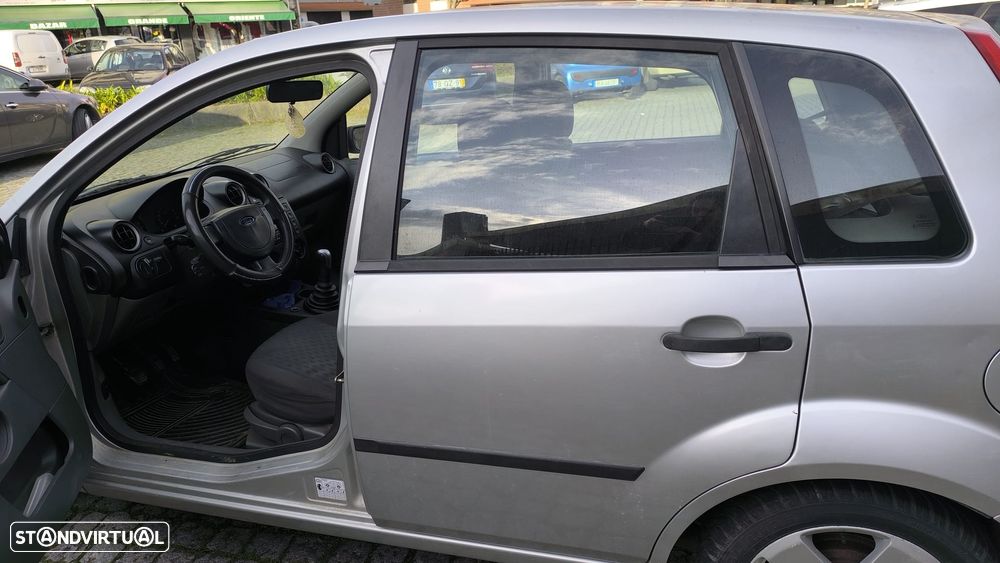 Ford Fiesta - 5
