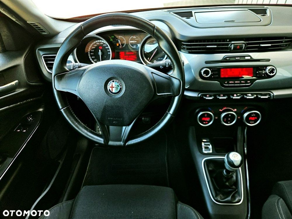 Alfa Romeo Giulietta 2.0 JTDM Veloce - 12