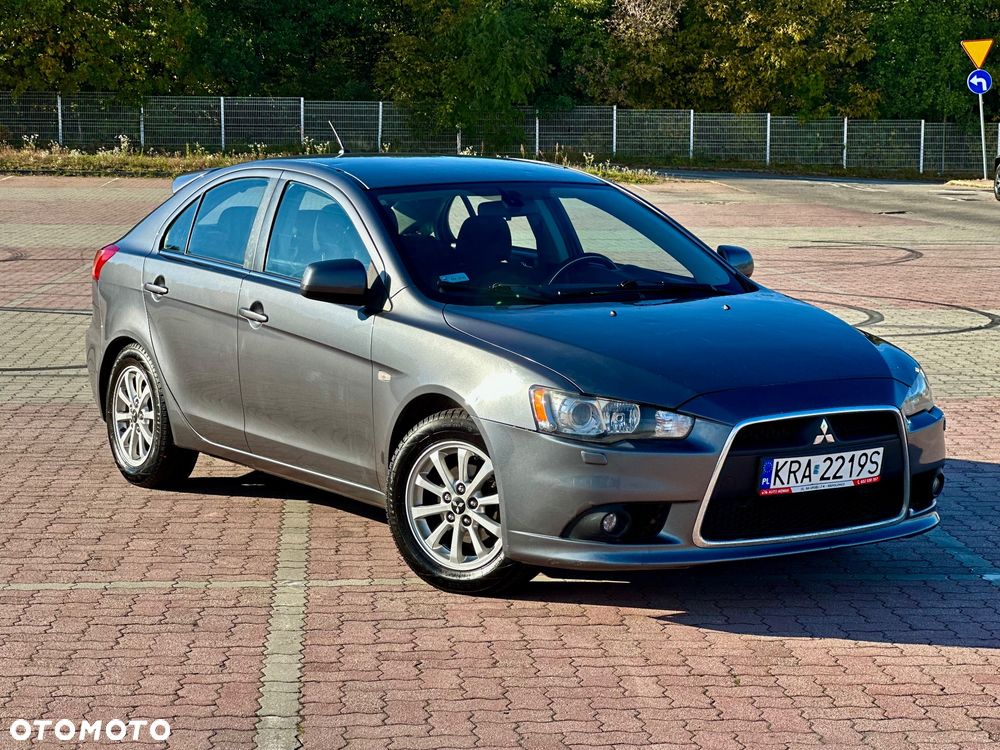Mitsubishi Lancer - 2