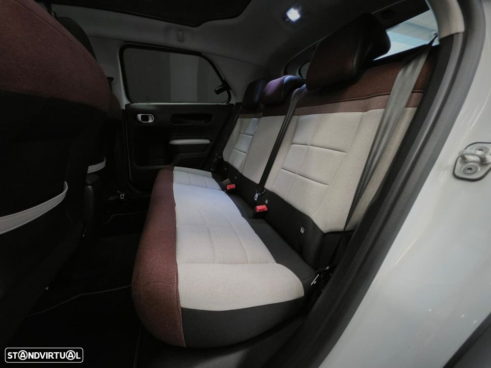 Citroën C4 Cactus 1.2 PureTech Shine EAT6 - 17