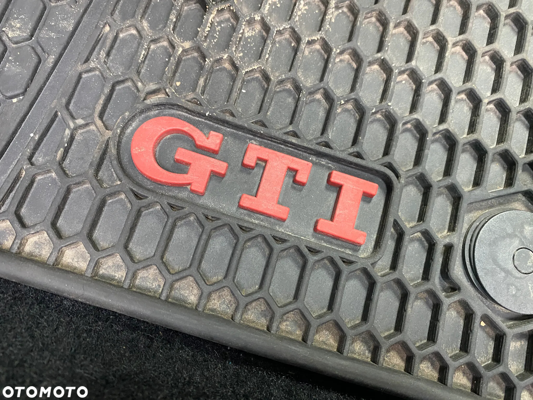 Volkswagen Golf - 20